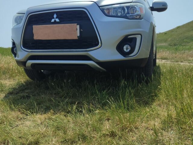 Серый Мицубиси Аутлендер, объемом двигателя 2.4 л и пробегом 132 тыс. км за 12300 $, фото 3 на Automoto.ua