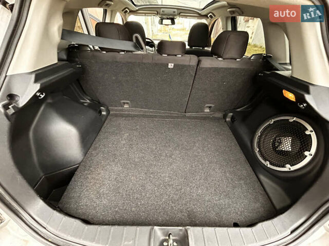 Серый Мицубиси Аутлендер, объемом двигателя 2 л и пробегом 96 тыс. км за 12700 $, фото 13 на Automoto.ua