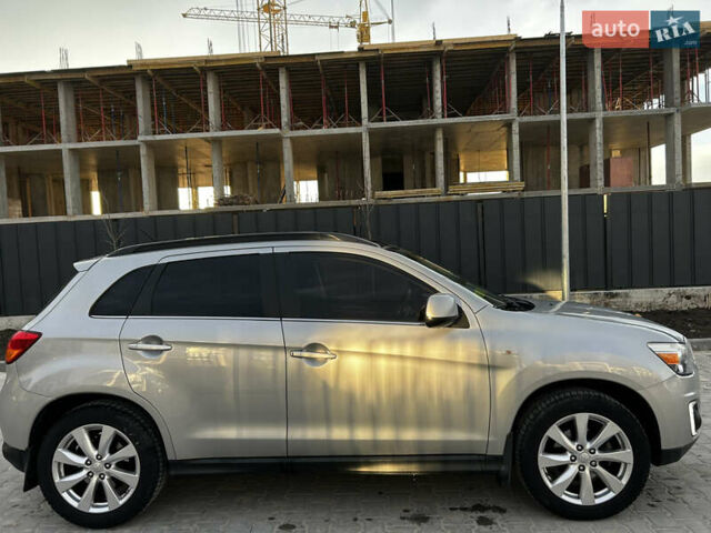 Серый Мицубиси Аутлендер, объемом двигателя 2 л и пробегом 96 тыс. км за 12700 $, фото 3 на Automoto.ua
