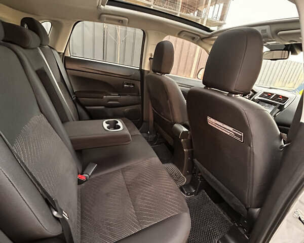 Серый Мицубиси Аутлендер, объемом двигателя 2 л и пробегом 96 тыс. км за 12700 $, фото 10 на Automoto.ua