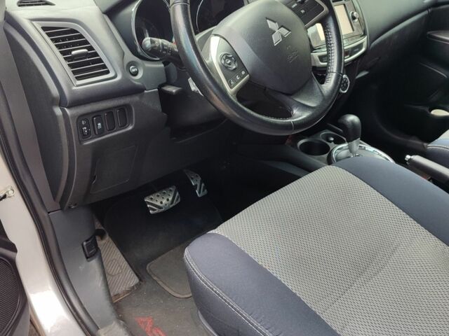 Серый Мицубиси Аутлендер, объемом двигателя 2.4 л и пробегом 132 тыс. км за 12300 $, фото 14 на Automoto.ua