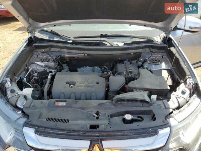 Серый Мицубиси Аутлендер, объемом двигателя 0 л и пробегом 142 тыс. км за 1500 $, фото 11 на Automoto.ua