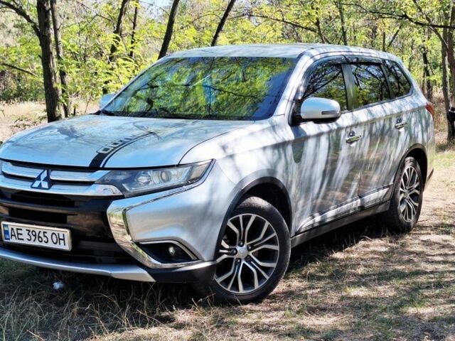 Серый Мицубиси Аутлендер, объемом двигателя 2.4 л и пробегом 160 тыс. км за 14200 $, фото 7 на Automoto.ua