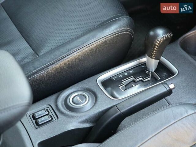 Серый Мицубиси Аутлендер, объемом двигателя 2.36 л и пробегом 164 тыс. км за 17500 $, фото 20 на Automoto.ua
