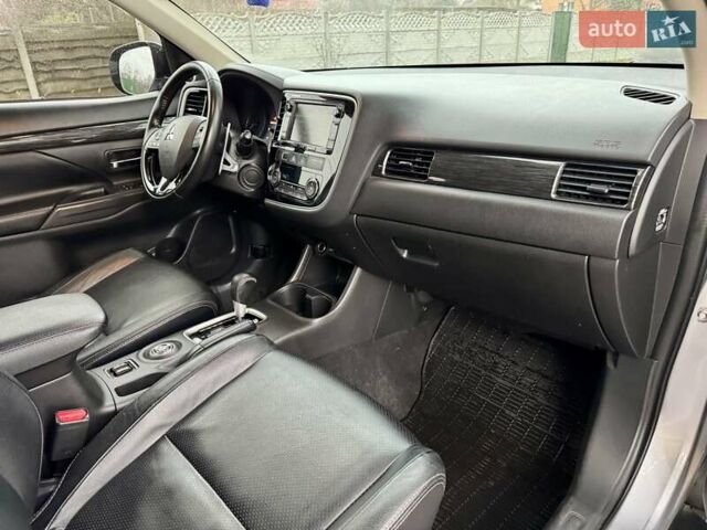 Серый Мицубиси Аутлендер, объемом двигателя 2.2 л и пробегом 180 тыс. км за 16499 $, фото 31 на Automoto.ua