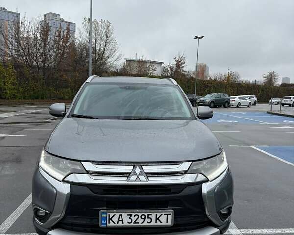Сірий Міцубісі Аутлендер, об'ємом двигуна 3 л та пробігом 214 тис. км за 16000 $, фото 7 на Automoto.ua