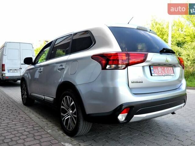 Міцубісі Аутлендер 2016 у Львові на Automoto.ua Сірий Міцубісі Аутлендер, об'ємом двигуна 2.36 л та пробігом 256 тис. км за 11700 $, фото 13 на Automoto.ua
