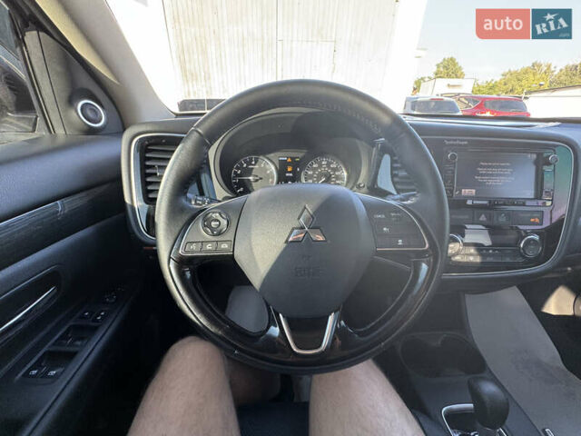 Сірий Міцубісі Аутлендер, об'ємом двигуна 2.36 л та пробігом 123 тис. км за 17400 $, фото 6 на Automoto.ua