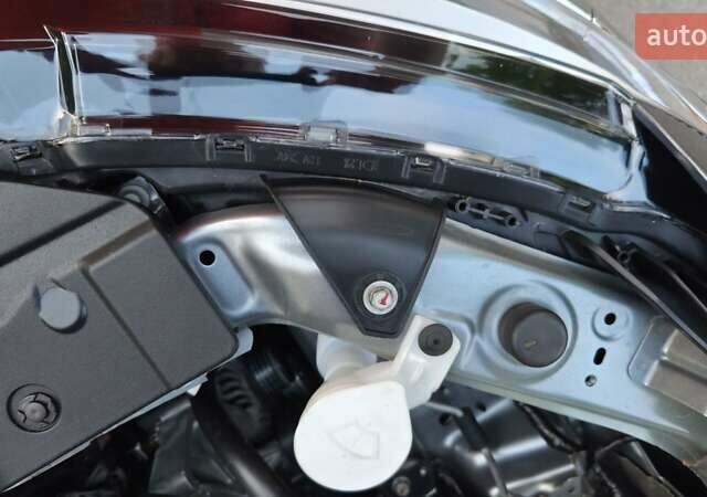 Серый Мицубиси Аутлендер, объемом двигателя 2 л и пробегом 44 тыс. км за 17900 $, фото 67 на Automoto.ua