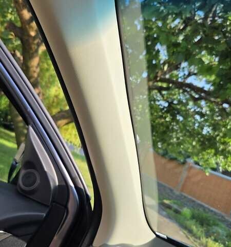 Серый Мицубиси Аутлендер, объемом двигателя 2 л и пробегом 44 тыс. км за 17900 $, фото 21 на Automoto.ua