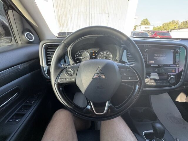 Серый Мицубиси Аутлендер, объемом двигателя 2.4 л и пробегом 125 тыс. км за 17800 $, фото 19 на Automoto.ua