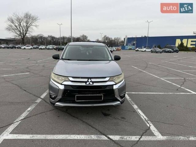 Сірий Міцубісі Аутлендер, об'ємом двигуна 2.36 л та пробігом 147 тис. км за 13200 $, фото 5 на Automoto.ua
