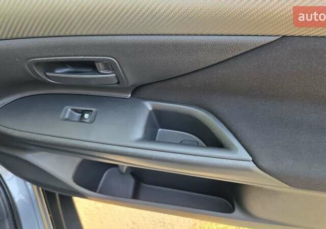 Серый Мицубиси Аутлендер, объемом двигателя 2 л и пробегом 44 тыс. км за 17900 $, фото 43 на Automoto.ua