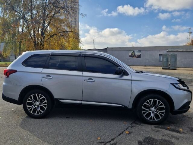 Сірий Міцубісі Аутлендер, об'ємом двигуна 2.4 л та пробігом 224 тис. км за 14599 $, фото 5 на Automoto.ua