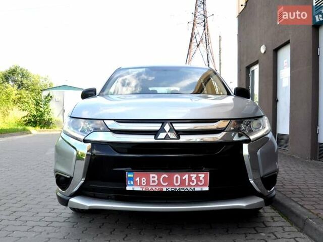 Міцубісі Аутлендер 2016 у Львові на Automoto.ua Сірий Міцубісі Аутлендер, об'ємом двигуна 2.36 л та пробігом 256 тис. км за 11700 $, фото 4 на Automoto.ua