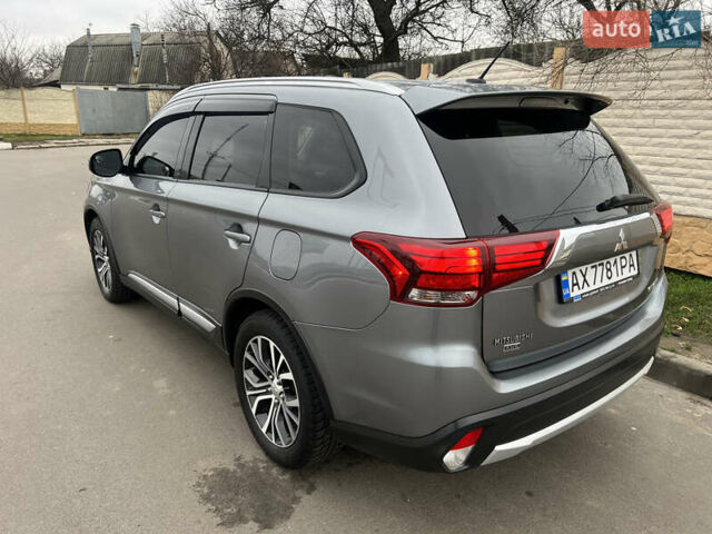 Сірий Міцубісі Аутлендер, об'ємом двигуна 3 л та пробігом 190 тис. км за 16500 $, фото 7 на Automoto.ua