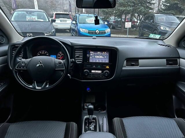 Серый Мицубиси Аутлендер, объемом двигателя 2.4 л и пробегом 205 тыс. км за 13400 $, фото 13 на Automoto.ua