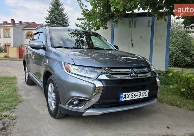 Серый Мицубиси Аутлендер, объемом двигателя 2 л и пробегом 44 тыс. км за 17900 $, фото 1 на Automoto.ua