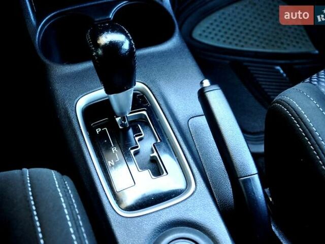 Міцубісі Аутлендер 2016 у Львові на Automoto.ua Сірий Міцубісі Аутлендер, об'ємом двигуна 2.36 л та пробігом 256 тис. км за 11700 $, фото 29 на Automoto.ua