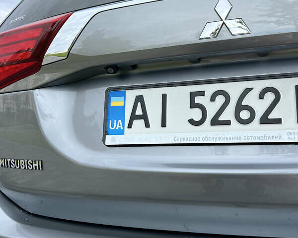 Сірий Міцубісі Аутлендер, об'ємом двигуна 2.27 л та пробігом 210 тис. км за 22000 $, фото 39 на Automoto.ua