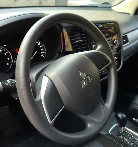 Серый Мицубиси Аутлендер, объемом двигателя 2 л и пробегом 44 тыс. км за 17900 $, фото 64 на Automoto.ua