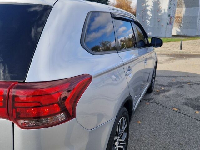 Сірий Міцубісі Аутлендер, об'ємом двигуна 2.4 л та пробігом 224 тис. км за 14599 $, фото 7 на Automoto.ua