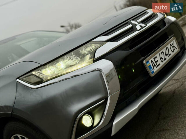 Серый Мицубиси Аутлендер, объемом двигателя 2.4 л и пробегом 148 тыс. км за 12500 $, фото 9 на Automoto.ua