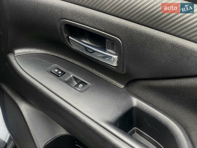 Серый Мицубиси Аутлендер, объемом двигателя 2.4 л и пробегом 213 тыс. км за 13999 $, фото 83 на Automoto.ua