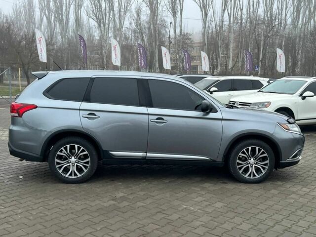 Серый Мицубиси Аутлендер, объемом двигателя 2.4 л и пробегом 205 тыс. км за 13400 $, фото 7 на Automoto.ua