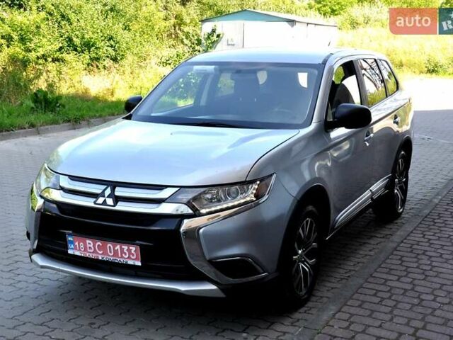 Міцубісі Аутлендер 2016 у Львові на Automoto.ua Сірий Міцубісі Аутлендер, об'ємом двигуна 2.36 л та пробігом 256 тис. км за 11700 $, фото 31 на Automoto.ua