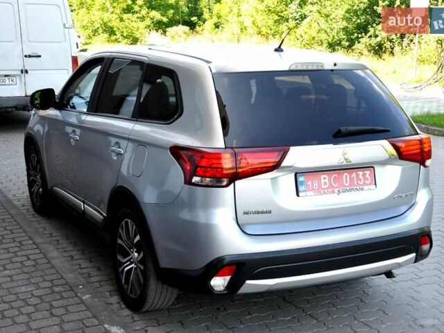 Міцубісі Аутлендер 2016 у Львові на Automoto.ua Сірий Міцубісі Аутлендер, об'ємом двигуна 2.36 л та пробігом 256 тис. км за 11700 $, фото 33 на Automoto.ua
