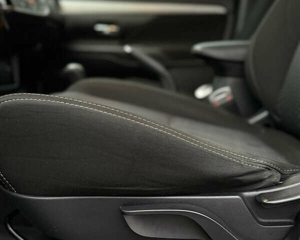 Серый Мицубиси Аутлендер, объемом двигателя 2.4 л и пробегом 148 тыс. км за 12500 $, фото 15 на Automoto.ua