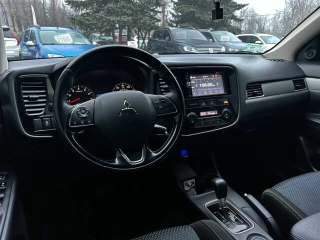 Серый Мицубиси Аутлендер, объемом двигателя 2.4 л и пробегом 205 тыс. км за 13400 $, фото 14 на Automoto.ua