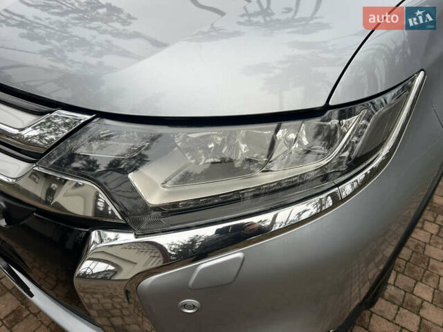 Серый Мицубиси Аутлендер, объемом двигателя 2.4 л и пробегом 189 тыс. км за 16950 $, фото 128 на Automoto.ua