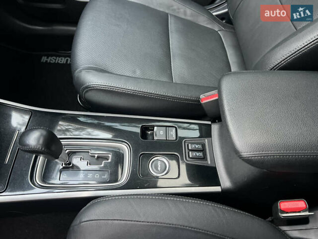 Серый Мицубиси Аутлендер, объемом двигателя 2.4 л и пробегом 189 тыс. км за 16950 $, фото 75 на Automoto.ua