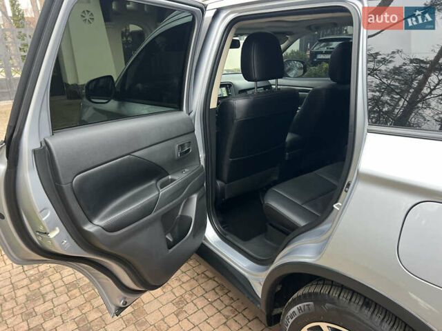 Серый Мицубиси Аутлендер, объемом двигателя 2.4 л и пробегом 189 тыс. км за 16950 $, фото 79 на Automoto.ua