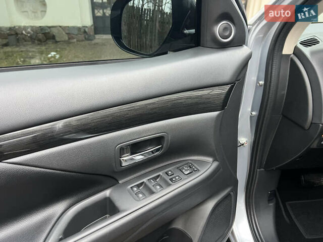 Серый Мицубиси Аутлендер, объемом двигателя 2.4 л и пробегом 189 тыс. км за 16950 $, фото 45 на Automoto.ua