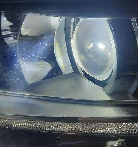 Серый Мицубиси Аутлендер, объемом двигателя 0 л и пробегом 105 тыс. км за 15555 $, фото 6 на Automoto.ua