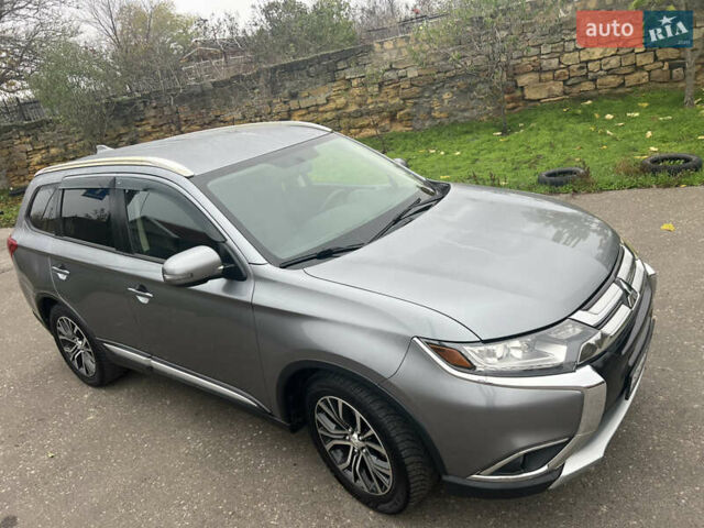 Серый Мицубиси Аутлендер, объемом двигателя 2.36 л и пробегом 85 тыс. км за 15500 $, фото 10 на Automoto.ua