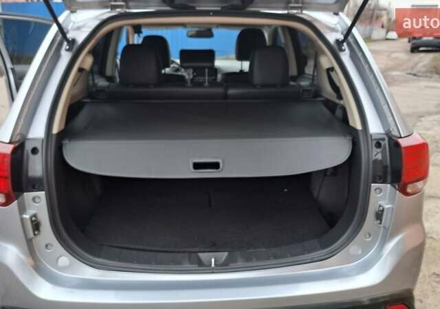 Серый Мицубиси Аутлендер, объемом двигателя 2.36 л и пробегом 120 тыс. км за 16100 $, фото 21 на Automoto.ua