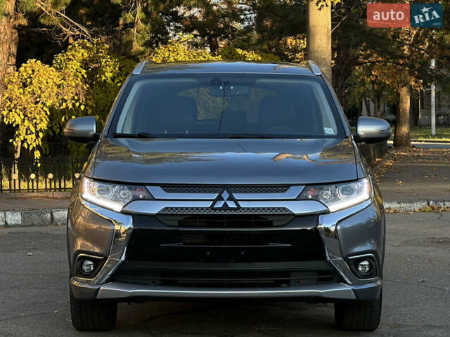 Серый Мицубиси Аутлендер, объемом двигателя 2.4 л и пробегом 167 тыс. км за 15999 $, фото 11 на Automoto.ua