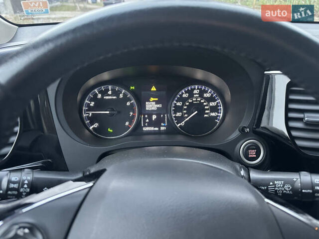 Сірий Міцубісі Аутлендер, об'ємом двигуна 2.36 л та пробігом 48 тис. км за 18000 $, фото 29 на Automoto.ua