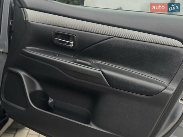 Серый Мицубиси Аутлендер, объемом двигателя 2.2 л и пробегом 152 тыс. км за 17800 $, фото 72 на Automoto.ua