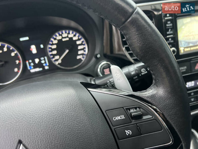 Серый Мицубиси Аутлендер, объемом двигателя 2.4 л и пробегом 189 тыс. км за 16950 $, фото 66 на Automoto.ua