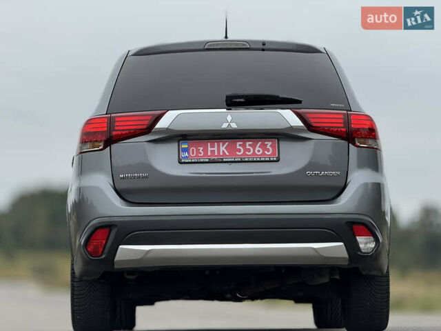 Серый Мицубиси Аутлендер, объемом двигателя 2.2 л и пробегом 152 тыс. км за 17500 $, фото 25 на Automoto.ua