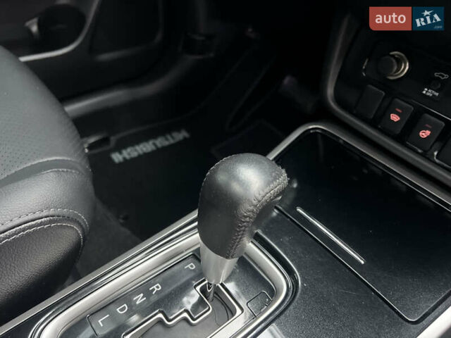 Серый Мицубиси Аутлендер, объемом двигателя 2.4 л и пробегом 189 тыс. км за 16950 $, фото 117 на Automoto.ua