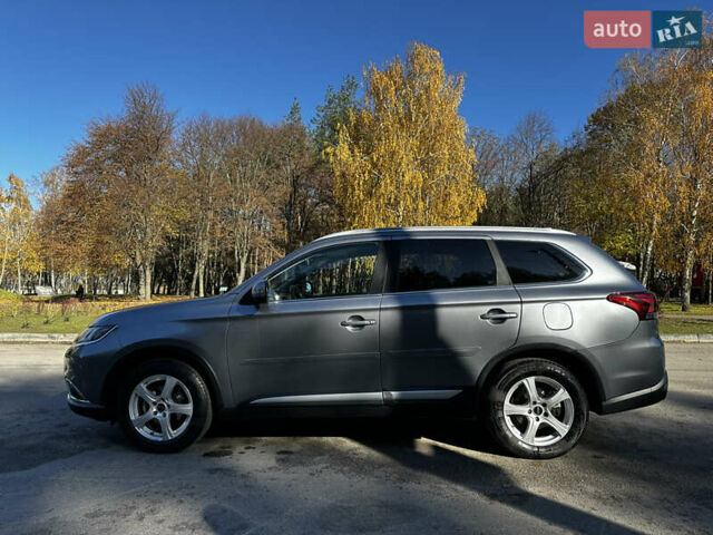 Сірий Міцубісі Аутлендер, об'ємом двигуна 2.2 л та пробігом 240 тис. км за 19600 $, фото 7 на Automoto.ua