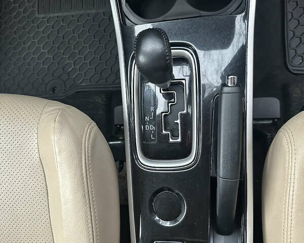 Сірий Міцубісі Аутлендер, об'ємом двигуна 2.36 л та пробігом 48 тис. км за 18000 $, фото 10 на Automoto.ua