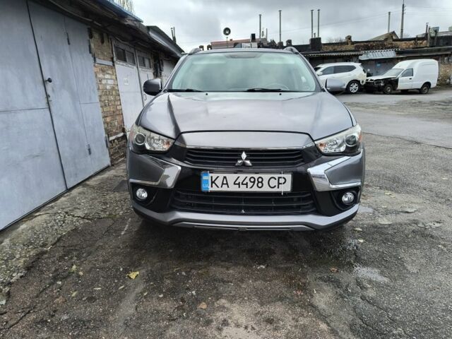 Сірий Міцубісі Аутлендер, об'ємом двигуна 2.4 л та пробігом 186 тис. км за 8800 $, фото 1 на Automoto.ua