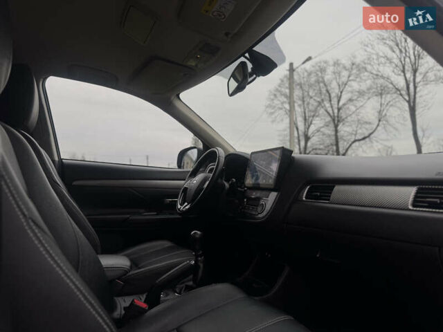 Серый Мицубиси Аутлендер, объемом двигателя 2.2 л и пробегом 152 тыс. км за 17800 $, фото 67 на Automoto.ua